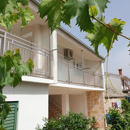 The Heart Of Dalmatia Apartment Primosten Exterior photo